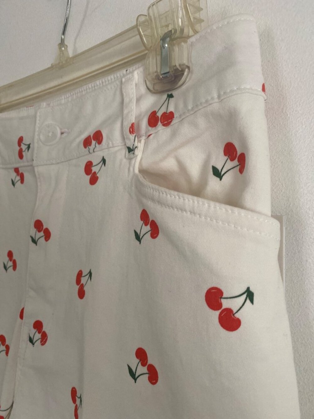 New! Bagatelle Cropped Wide Leg Pants With Red Cherry Print Women's Size 8 - Picture 2 of 9